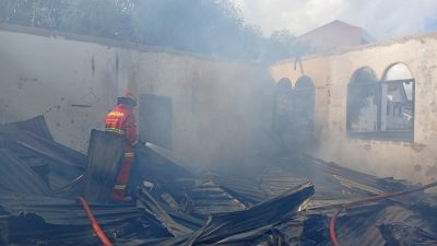 Pondok Pesantren Ibnu Jain Dilahap Api, Kebakaran Diduga Berasal Dari Kompor 