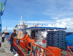 Pemprov Maluku Utara Salurkan Bantuan Logistik Korban Banjir